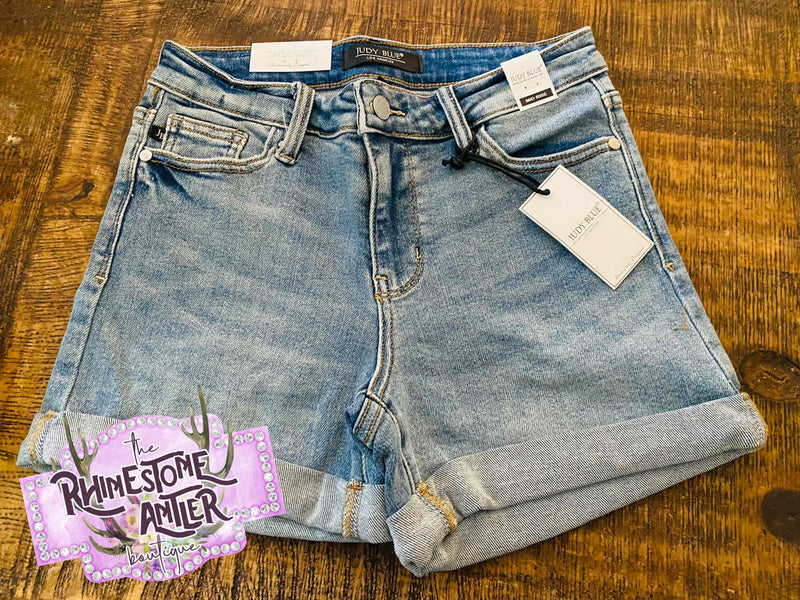 Midrise Cuffed Judy Blue Shorts